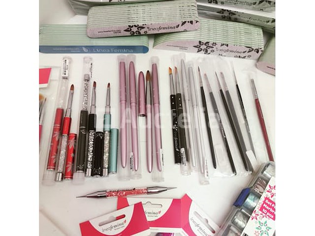 Nagelmateriaal: nail art & uv/led-gels • 418 items • 224 ref. - afbeelding 19 van  21