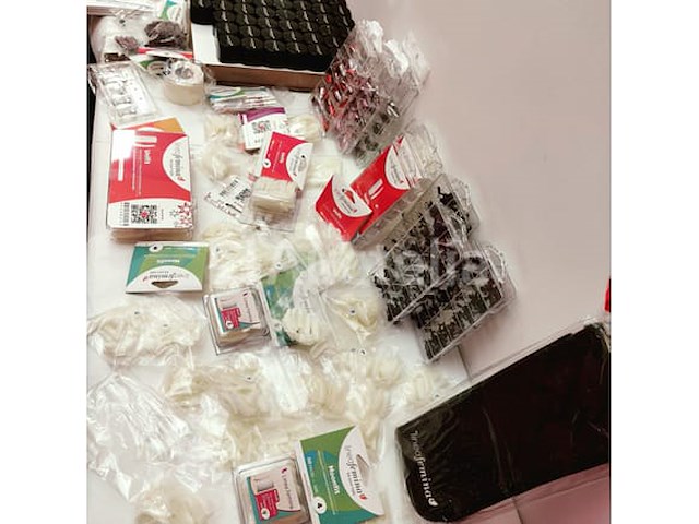 Nagelmateriaal: nail art & uv/led-gels • 419 items • folies - afbeelding 15 van  20
