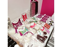 Nagelmateriaal: nail art & uv/led gels • 424 items • 206 ref. - afbeelding 13 van  22