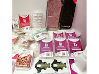 Nagelmateriaal: nail art & uv/led gels • 424 items • 206 ref. - afbeelding 15 van  22