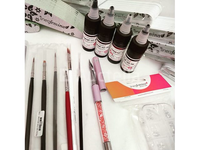 Nagelmateriaal: nail art & uv/led gels • 424 items • 206 ref. - afbeelding 17 van  22