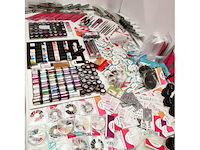 Nagelmateriaal: nail art & uv/led gels • 424 items • 206 ref. - afbeelding 19 van  22