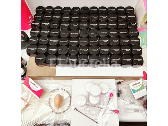 Nagelmateriaal: nail art & uv/led-gels • 424 items • 242 ref. - afbeelding 15 van  17