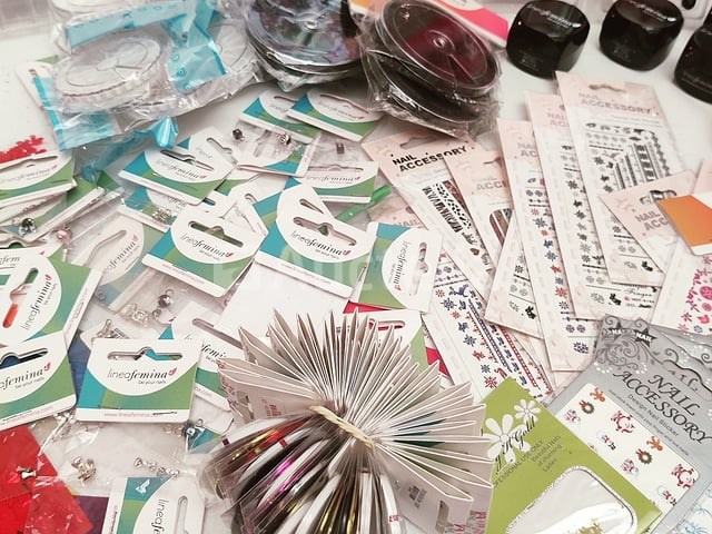 Nagelmateriaal: nail art & uv/led-gels • 432 items • 229 ref. - afbeelding 9 van  25