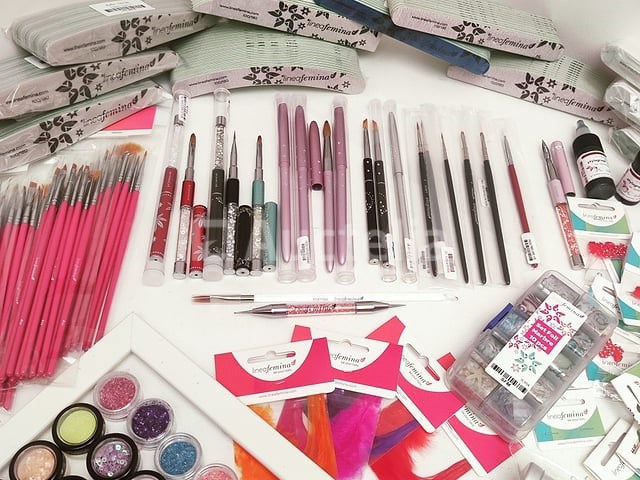 Nagelmateriaal: nail art & uv/led-gels • 432 items • 229 ref. - afbeelding 12 van  25