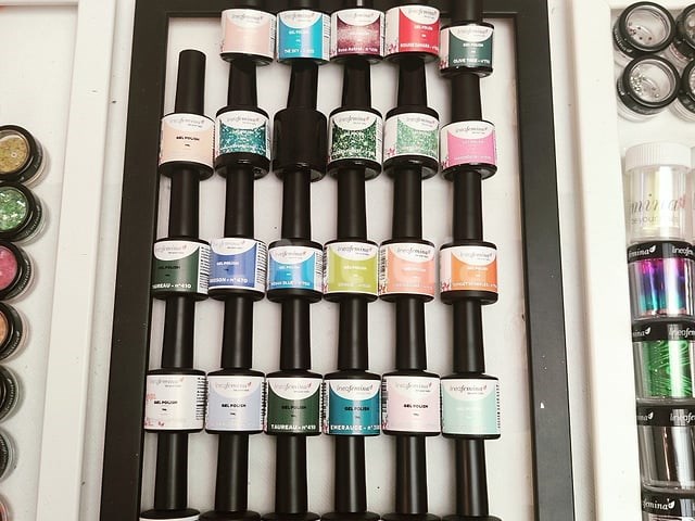 Nagelmateriaal: nail art & uv/led-gels • 432 items • 229 ref. - afbeelding 21 van  25