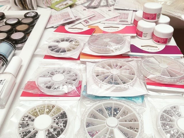 Nagelmateriaal: nail art & uv/led-gels • 432 items • 229 ref. - afbeelding 23 van  25