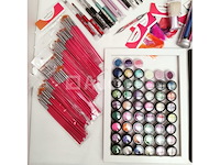 Nagelmateriaal: nail art & uv/led-gels • 435 items • 233 ref. - afbeelding 1 van  7