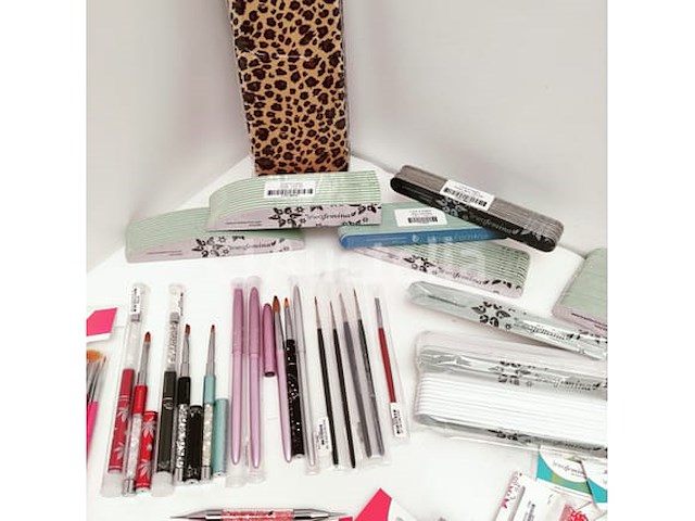 Nagelmateriaal: nail art & uv/led-gels • 435 items • 233 ref. - afbeelding 4 van  7