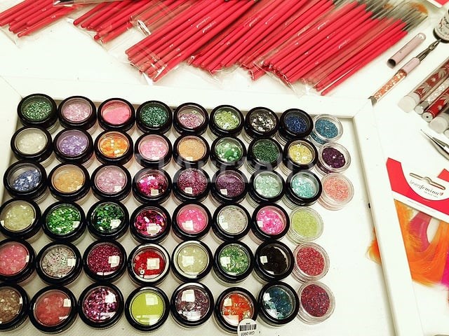 Nagelmateriaal: nail art & uv/led-gels • 435 items • 237 ref. - afbeelding 9 van  15