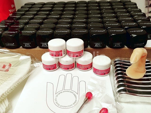 Nagelmateriaal: nail art & uv/led-gels • 435 items • 237 ref. - afbeelding 10 van  15