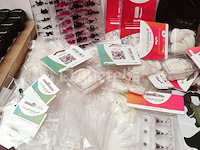 Nagelmateriaal: nail art & uv/led-gels • 435 items • 237 ref. - afbeelding 11 van  15