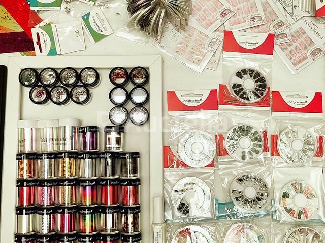 Nagelmateriaal: nail art & uv/led-gels • 435 items • 237 ref. - afbeelding 15 van  15