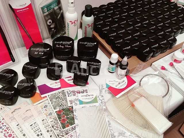 Nagelmateriaal: nail art & uv/led-gels • 437 items • folies - afbeelding 3 van  17