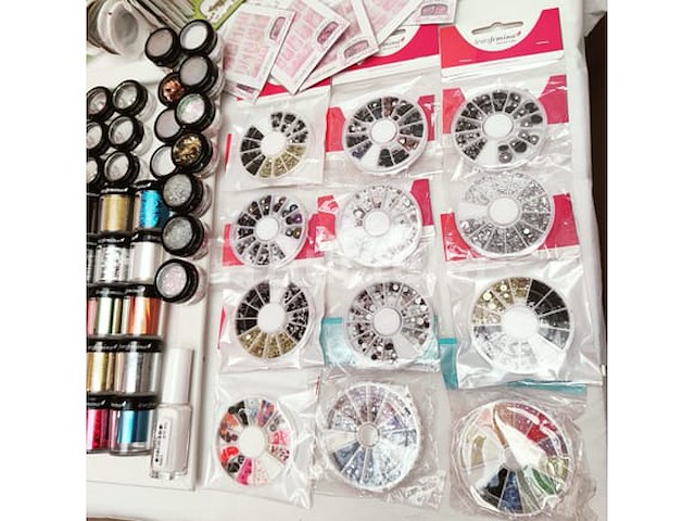 Nagelmateriaal: nail art & uv/led-gels • 446 items • folies - afbeelding 8 van  22