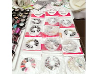 Nagelmateriaal: nail art & uv/led-gels • 449 items • folies - afbeelding 8 van  18