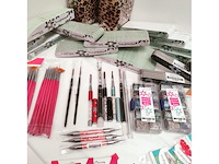 Nagelmateriaal: nail art & uv/led-gels • 450 items • folies - afbeelding 2 van  18