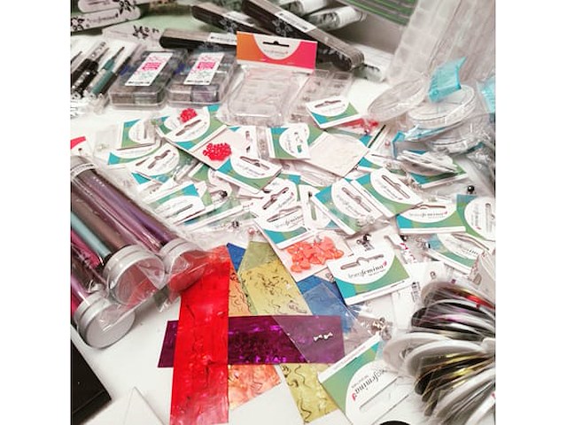 Nagelmateriaal: nail art & uv/led-gels • 450 items • folies - afbeelding 3 van  18