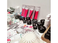Nagelmateriaal: nail art & uv/led-gels • 450 items • folies - afbeelding 18 van  18