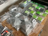 Nagels oogschroeven paal afdekken - afbeelding 8 van  8