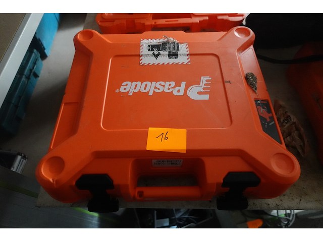 Nagelschieter paslode - afbeelding 1 van  4