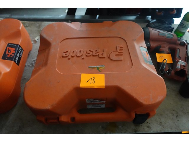 Nagelschieter paslode - afbeelding 1 van  4