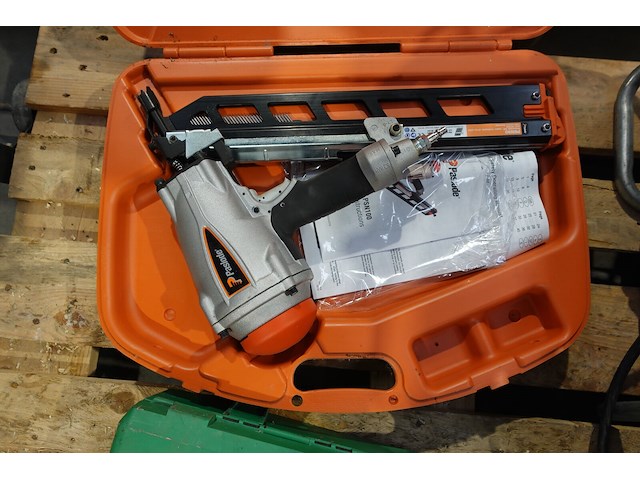 Nagelschieter paslode - afbeelding 1 van  4