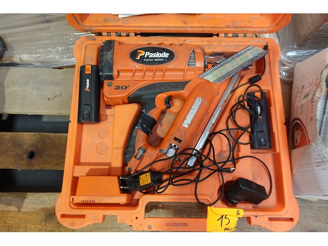 Nagelschieter paslode - afbeelding 2 van  6