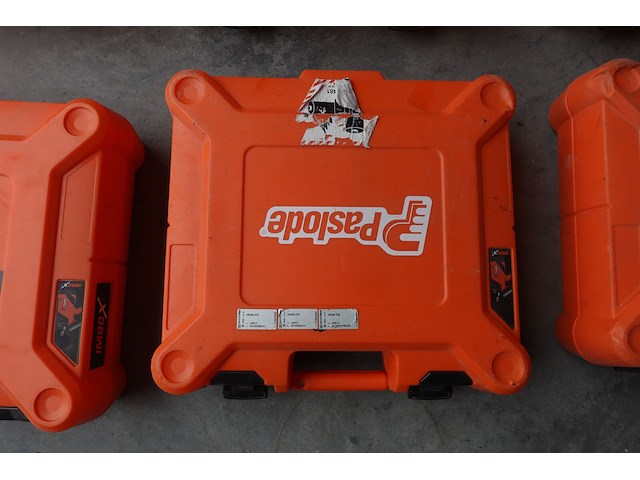 Nagelschieter paslode - afbeelding 2 van  2