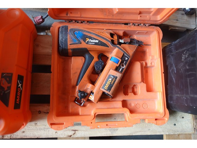 Nagelschieter paslode - afbeelding 1 van  2