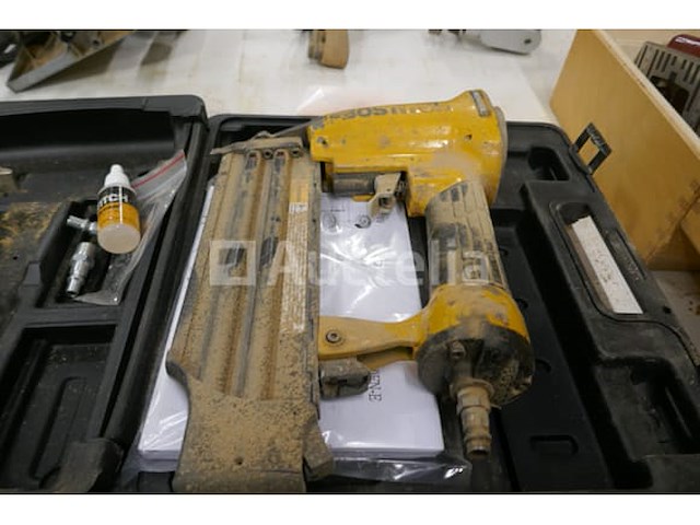 Nagelschieters bostitch - afbeelding 1 van  4
