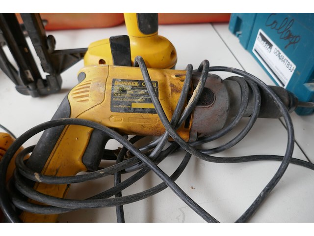 Nagelschietmachine + boormachine dewalt - afbeelding 3 van  4