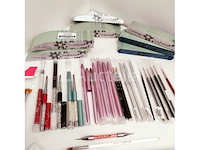 Nagelstock: nail art & uv/led-gels • 385 items • 229 ref. - afbeelding 13 van  15