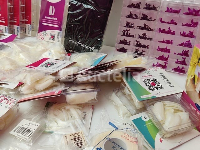 Nagelstock: nail art & uv/led-gels • 386 items • folies - afbeelding 2 van  28
