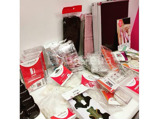 Nagelstock: nail art & uv/led gels • 388 items • 245 ref. - afbeelding 1 van  20
