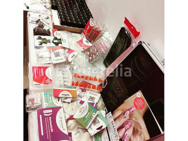 Nagelstock: nail art & uv/led gels • 388 items • 245 ref. - afbeelding 16 van  20