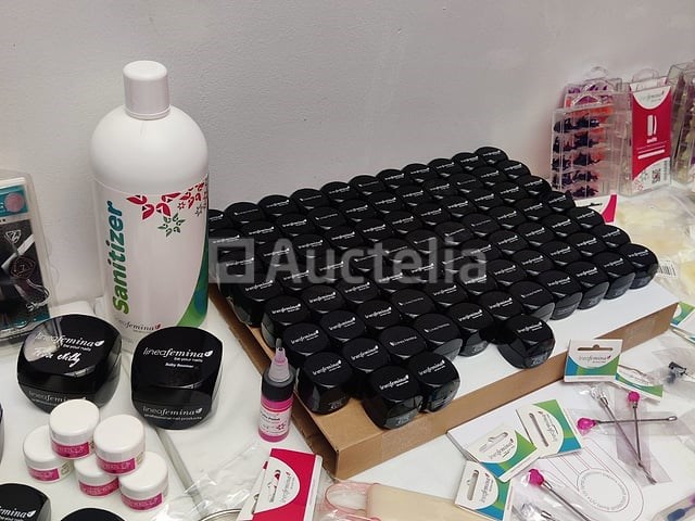Nagelstock: nail art & uv/led gels • 392 items • 237 ref. - afbeelding 1 van  15