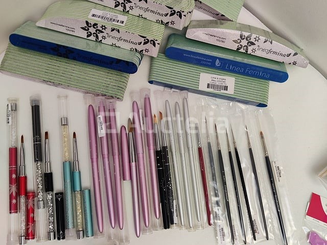 Nagelstock: nail art & uv/led gels • 392 items • 237 ref. - afbeelding 13 van  15