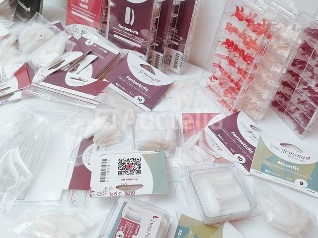 Nagelstock: nail art & uv/led gels • 392 items • 239 ref. - afbeelding 6 van  13