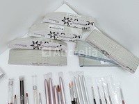 Nagelstock: nail art & uv/led gels • 392 items • 239 ref. - afbeelding 12 van  13