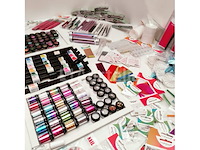 Nagelstock: nail art & uv/led-gels • 392 items • 241 ref. - afbeelding 1 van  14