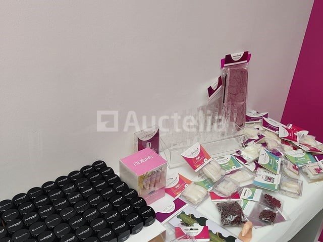 Nagelstock: nail art & uv/led gels • 395 items • 240 referentie. - afbeelding 1 van  13
