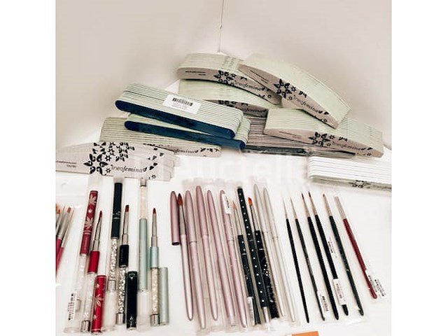 Nagelstock: nail art & uv/led gels • 396 items • 244 ref. - afbeelding 2 van  18