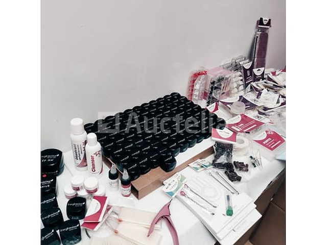 Nagelstock: nail art & uv/led gels • 396 items • 244 ref. - afbeelding 7 van  18