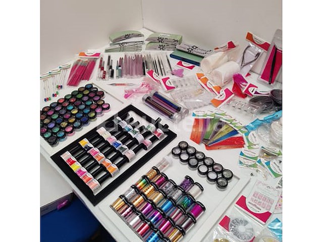 Nagelstock: nail art & uv/led-gels • 400 items • folies - afbeelding 9 van  15