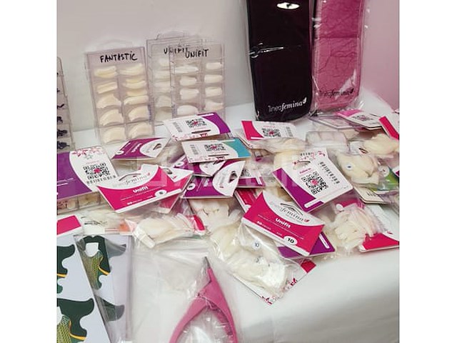 Nagelstock: nail art & uv/led-gels • 400 items • folies - afbeelding 12 van  15