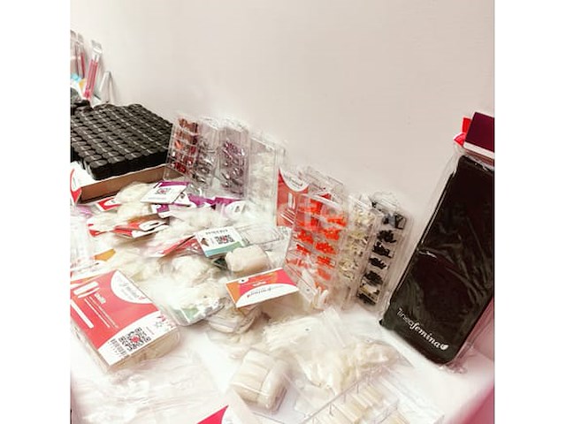 Nagelstock: nail art & uv/led gels • 411 items • 240 ref. - afbeelding 2 van  17