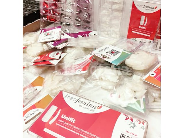 Nagelstock: nail art & uv/led gels • 411 items • 240 ref. - afbeelding 7 van  17