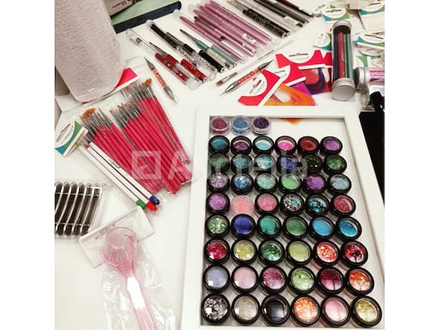 Nagelstock: nail art & uv/led gels • 411 items • 240 ref. - afbeelding 12 van  17