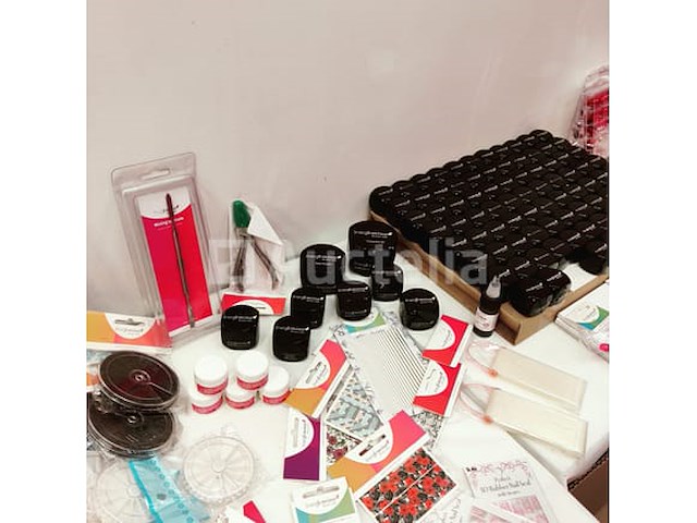 Nagelstock: nail art & uv/led gels • 411 items • 240 ref. - afbeelding 16 van  17